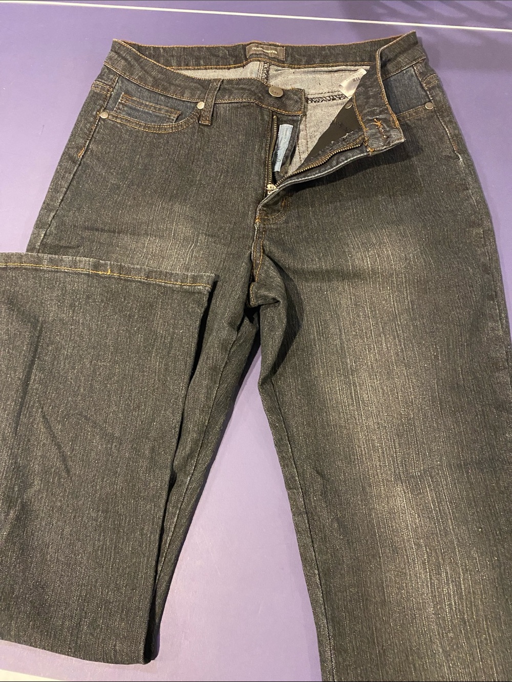 Denver Hayes Women's Flare Jeans in Dark Gray